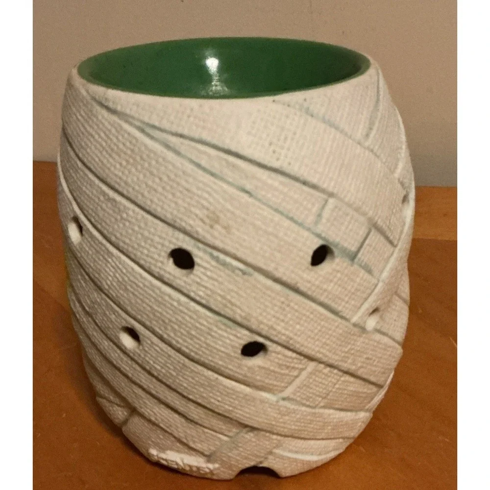 Scentsy under wraps